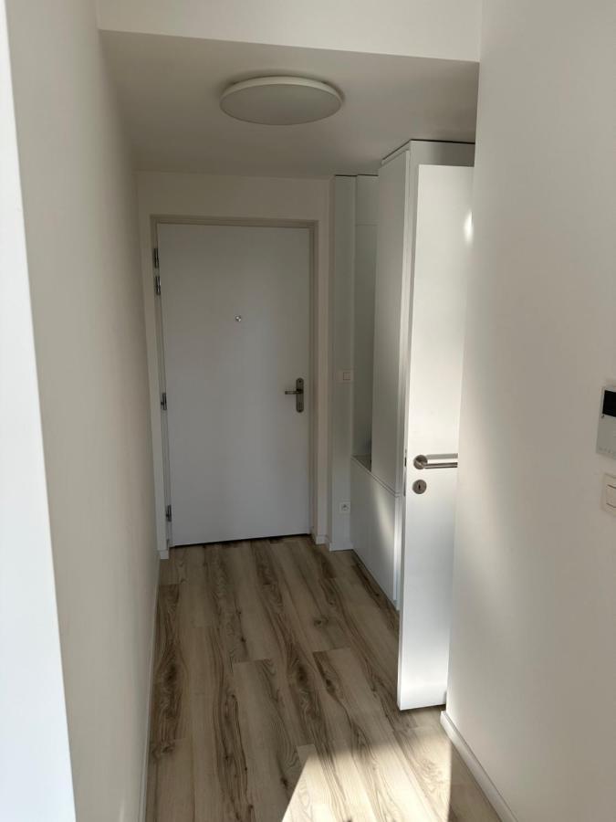 Ein Park Apartment With Free Parking ブラチスラヴァ エクステリア 写真